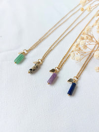 Ketting Lise - diverse edelstenen en bedel