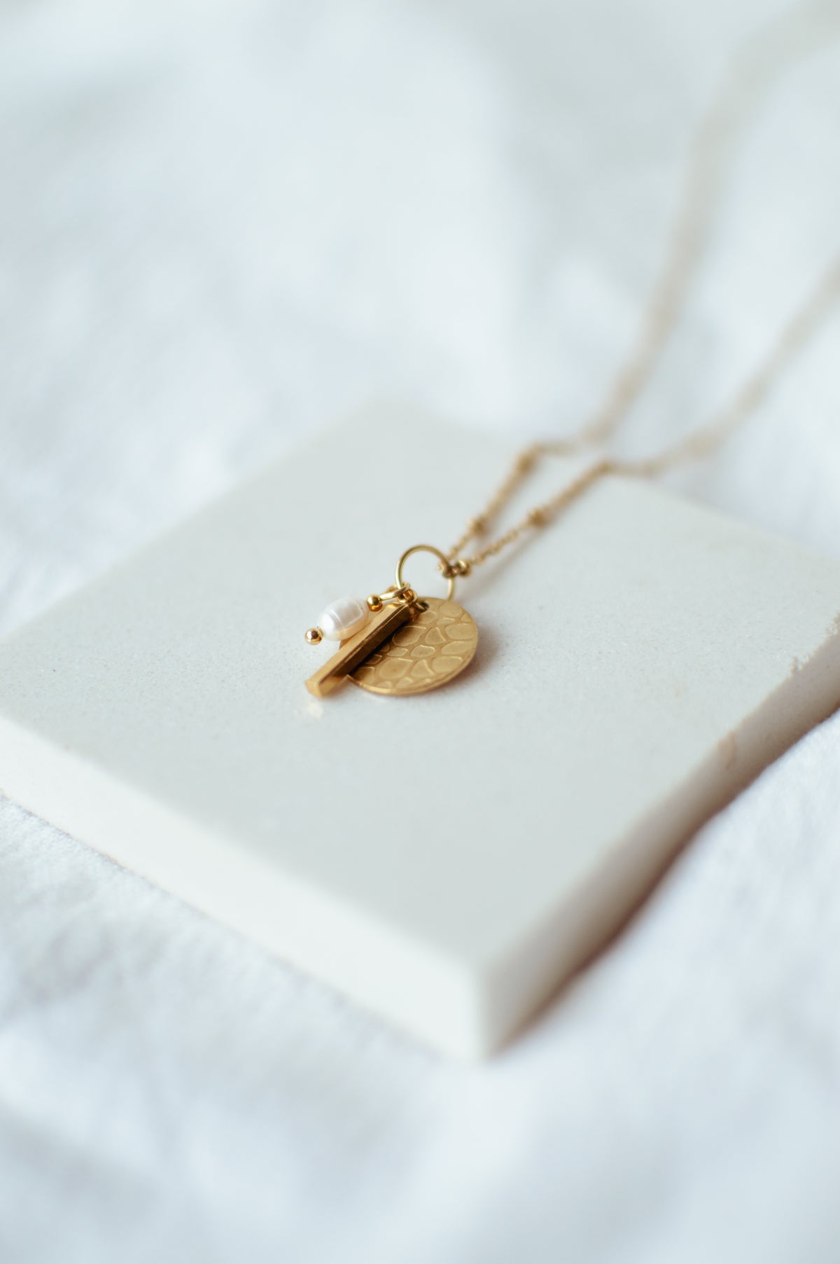 Ketting Vera - zoetwaterparel en bedel