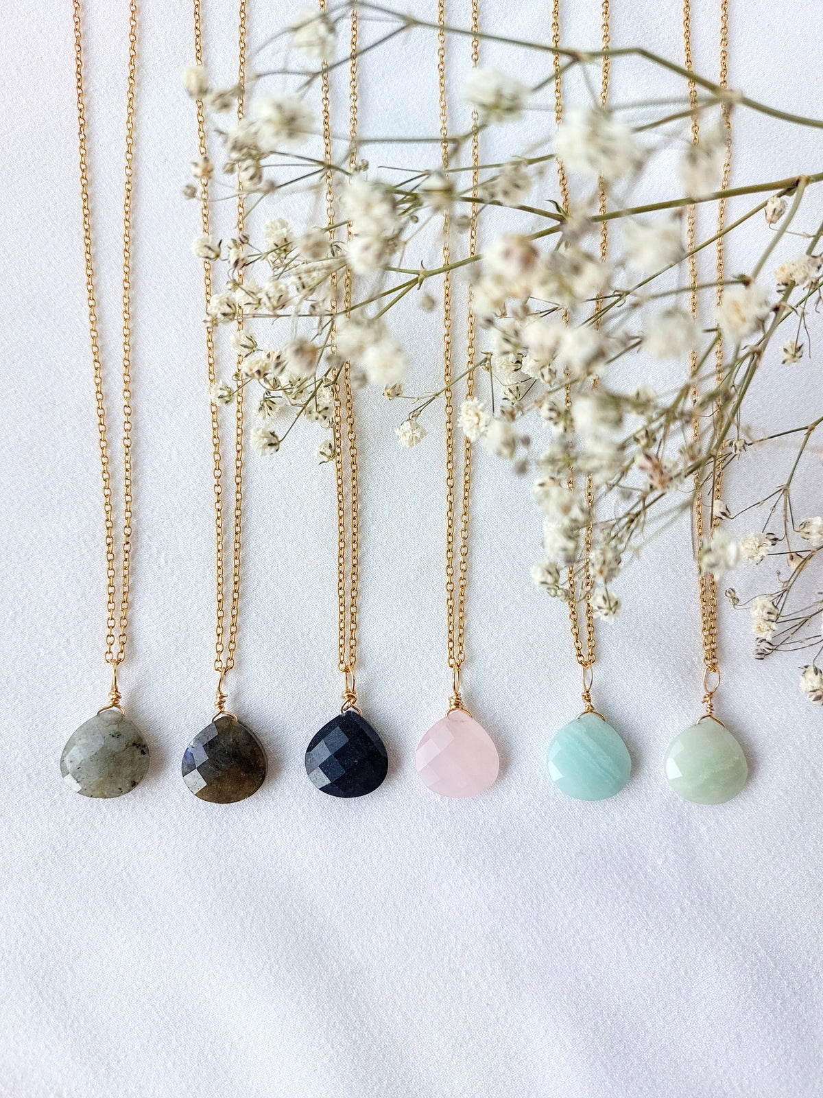 Ketting met diverse edelstenen