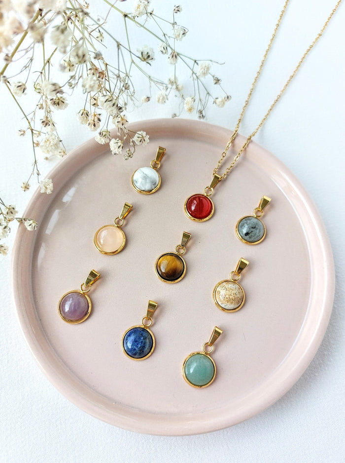 Ketting met cabochon hanger