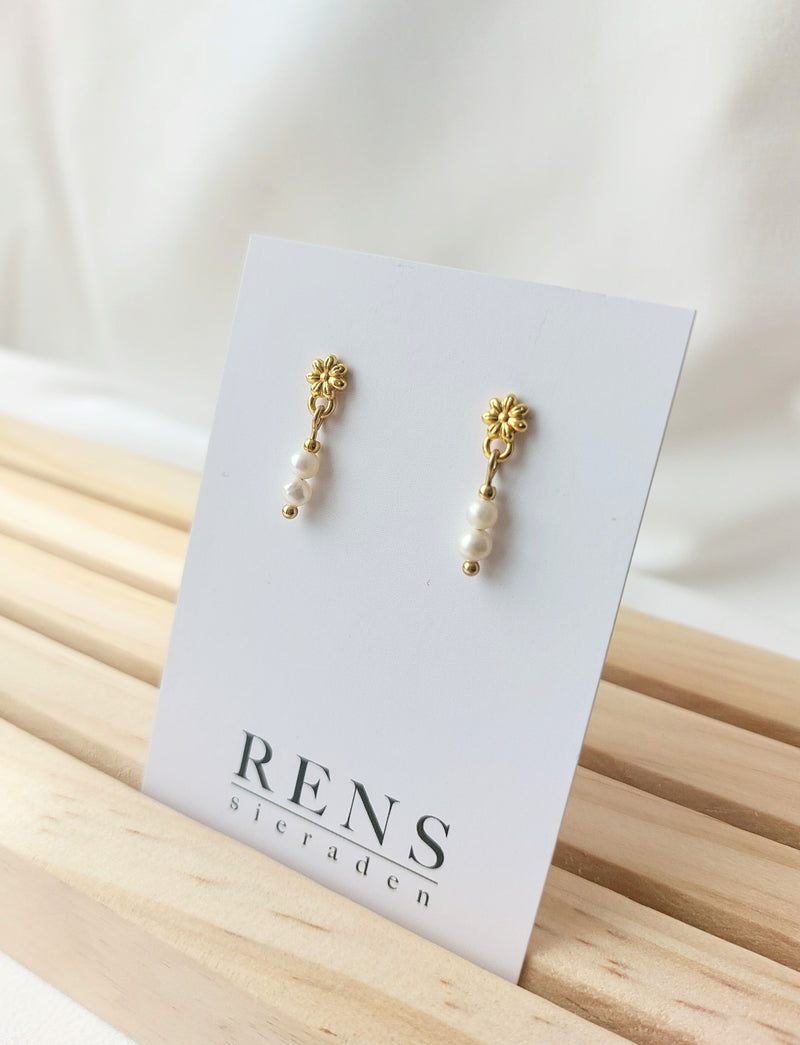 Oorknopjes Daisy - zoetwaterparels