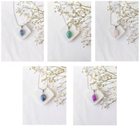 Ketting met diverse edelstenen